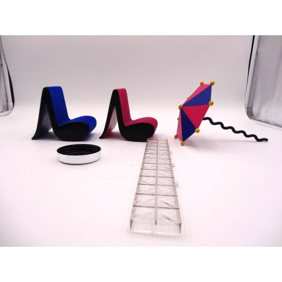 LOL Surprise OMG DOLL HOUSE Porch Patio Set Music Note Chairs Umbrella and Raili - Picture 7 of 12